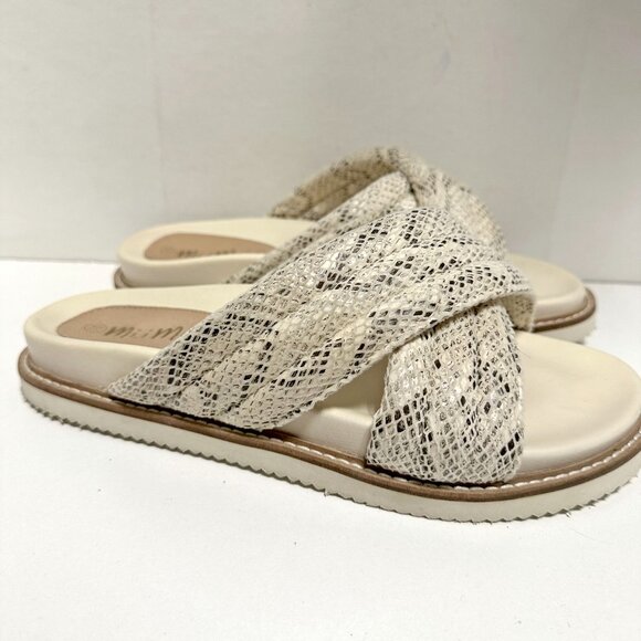 MI.IM Criss Cross Slide Sandals - Picture 3 of 9